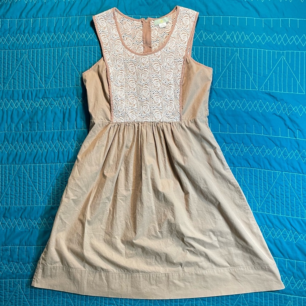 LiL Anthropologie tan & ivory floral lace dress sz 4